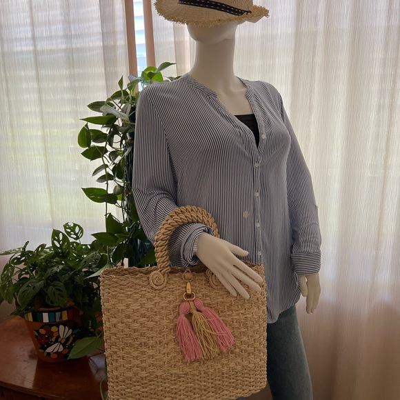 Elegant Large Summer Handwoven Bag - Bohemian Iraca Palm Straw Top Handle Bag - Picture 2 of 9